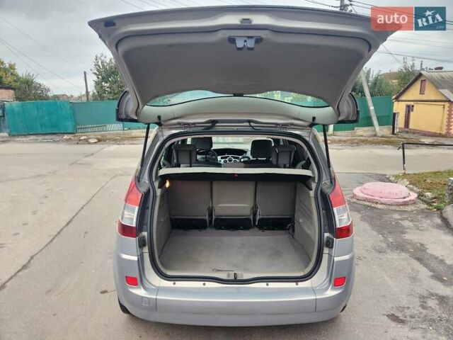 Серый Рено Сценик, объемом двигателя 1.6 л и пробегом 190 тыс. км за 4800 $, фото 14 на Automoto.ua