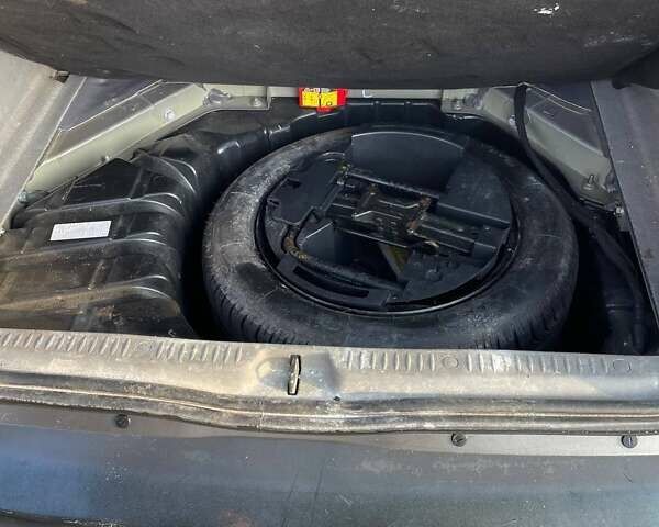 Серый Рено Сценик, объемом двигателя 1.6 л и пробегом 278 тыс. км за 4500 $, фото 44 на Automoto.ua