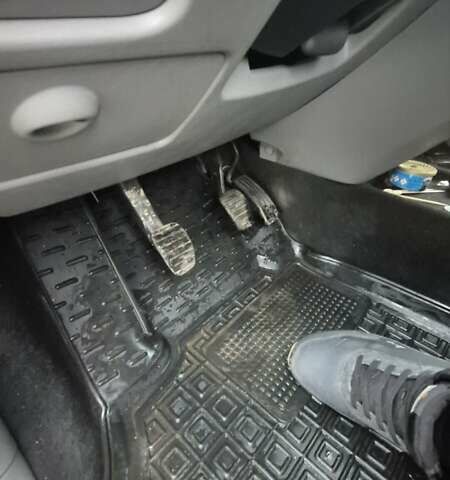 Серый Рено Сценик, объемом двигателя 1.6 л и пробегом 278 тыс. км за 4500 $, фото 6 на Automoto.ua