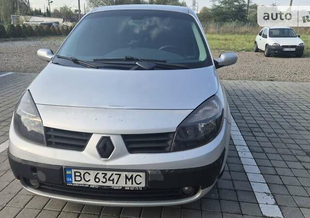 Серый Рено Сценик, объемом двигателя 2 л и пробегом 340 тыс. км за 4399 $, фото 5 на Automoto.ua