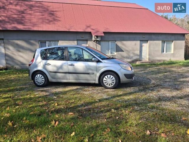 Серый Рено Сценик, объемом двигателя 1.6 л и пробегом 240 тыс. км за 4750 $, фото 3 на Automoto.ua