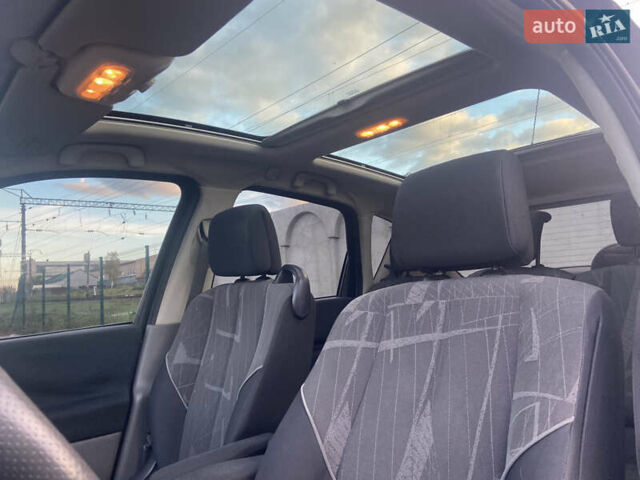 Серый Рено Сценик, объемом двигателя 1.6 л и пробегом 279 тыс. км за 5250 $, фото 8 на Automoto.ua