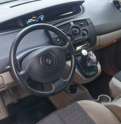 Серый Рено Сценик, объемом двигателя 1.6 л и пробегом 192 тыс. км за 4700 $, фото 8 на Automoto.ua