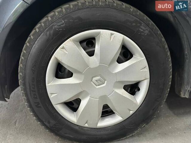 Серый Рено Сценик, объемом двигателя 1.56 л и пробегом 175 тыс. км за 5699 $, фото 21 на Automoto.ua