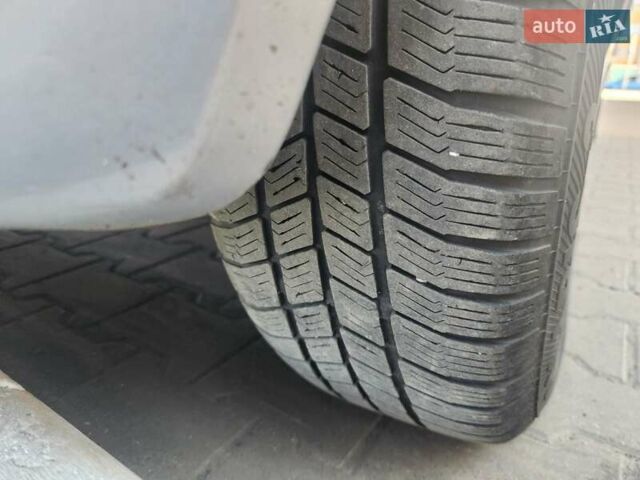 Серый Рено Сценик, объемом двигателя 1.6 л и пробегом 190 тыс. км за 4800 $, фото 34 на Automoto.ua