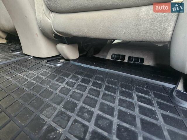 Серый Рено Сценик, объемом двигателя 1.6 л и пробегом 190 тыс. км за 4800 $, фото 32 на Automoto.ua