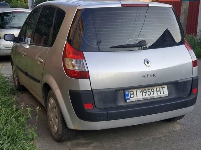 Серый Рено Сценик, объемом двигателя 1.6 л и пробегом 192 тыс. км за 4700 $, фото 1 на Automoto.ua