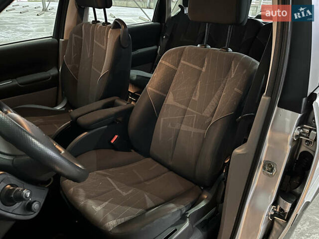 Серый Рено Сценик, объемом двигателя 2 л и пробегом 167 тыс. км за 5888 $, фото 21 на Automoto.ua