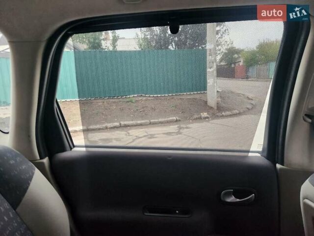 Серый Рено Сценик, объемом двигателя 1.6 л и пробегом 190 тыс. км за 4800 $, фото 29 на Automoto.ua