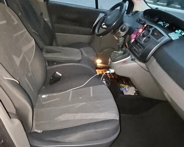 Серый Рено Сценик, объемом двигателя 2 л и пробегом 280 тыс. км за 5200 $, фото 9 на Automoto.ua