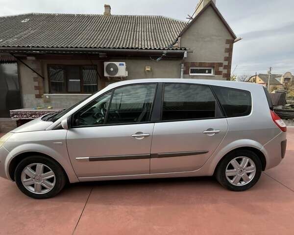 Сірий Рено Сценік, об'ємом двигуна 2 л та пробігом 246 тис. км за 4700 $, фото 2 на Automoto.ua