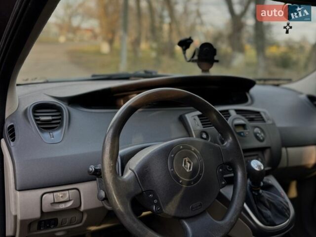 Сірий Рено Сценік, об'ємом двигуна 1.87 л та пробігом 350 тис. км за 4000 $, фото 9 на Automoto.ua