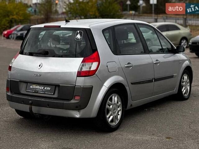 Серый Рено Сценик, объемом двигателя 2 л и пробегом 200 тыс. км за 3950 $, фото 3 на Automoto.ua