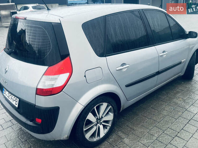 Серый Рено Сценик, объемом двигателя 2 л и пробегом 153 тыс. км за 5150 $, фото 11 на Automoto.ua