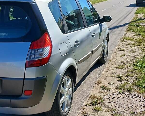 Сірий Рено Сценік, об'ємом двигуна 1.6 л та пробігом 192 тис. км за 5400 $, фото 3 на Automoto.ua