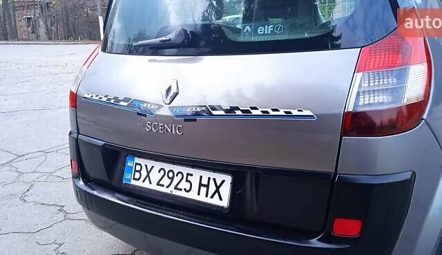 Серый Рено Сценик, объемом двигателя 1.5 л и пробегом 280 тыс. км за 3500 $, фото 12 на Automoto.ua