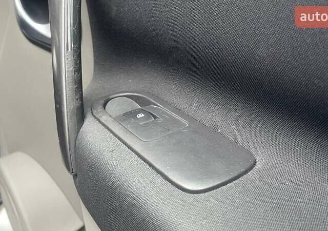 Сірий Рено Сценік, об'ємом двигуна 2 л та пробігом 95 тис. км за 4450 $, фото 68 на Automoto.ua