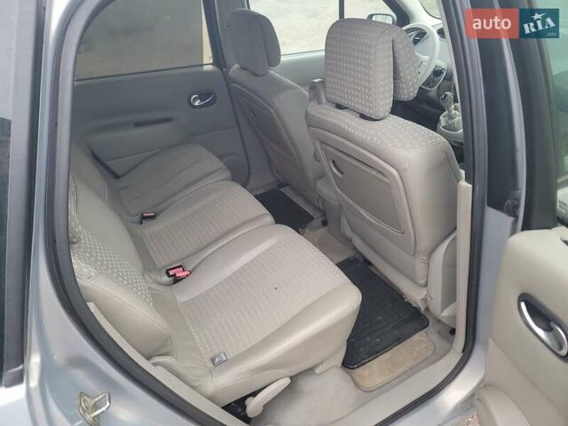 Серый Рено Сценик, объемом двигателя 1.9 л и пробегом 215 тыс. км за 4700 $, фото 10 на Automoto.ua