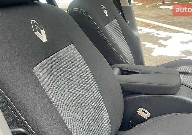 Сірий Рено Сценік, об'ємом двигуна 2 л та пробігом 95 тис. км за 4450 $, фото 70 на Automoto.ua