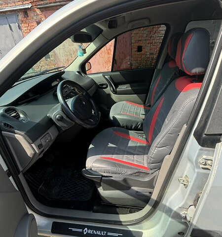 Серый Рено Сценик, объемом двигателя 1.6 л и пробегом 298 тыс. км за 4300 $, фото 7 на Automoto.ua