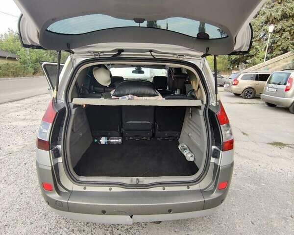 Сірий Рено Сценік, об'ємом двигуна 1.98 л та пробігом 257 тис. км за 5000 $, фото 4 на Automoto.ua