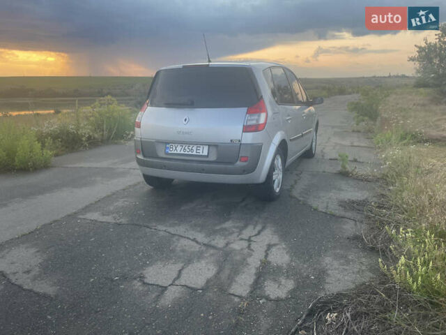 Сірий Рено Сценік, об'ємом двигуна 2 л та пробігом 270 тис. км за 5200 $, фото 4 на Automoto.ua