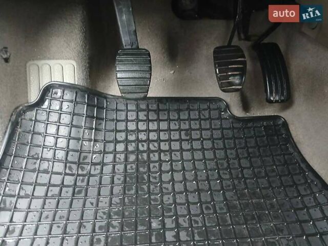 Серый Рено Сценик, объемом двигателя 1.6 л и пробегом 178 тыс. км за 4499 $, фото 36 на Automoto.ua