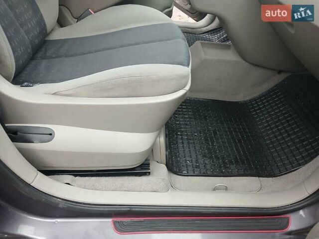 Серый Рено Сценик, объемом двигателя 1.6 л и пробегом 178 тыс. км за 4499 $, фото 45 на Automoto.ua