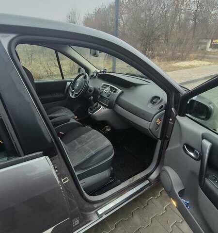 Серый Рено Сценик, объемом двигателя 1.6 л и пробегом 278 тыс. км за 4300 $, фото 34 на Automoto.ua