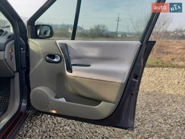 Серый Рено Сценик, объемом двигателя 1.6 л и пробегом 178 тыс. км за 4499 $, фото 25 на Automoto.ua