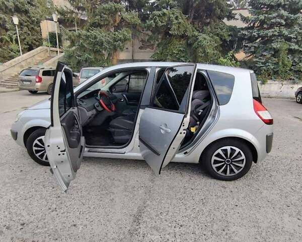 Сірий Рено Сценік, об'ємом двигуна 1.98 л та пробігом 257 тис. км за 5000 $, фото 13 на Automoto.ua
