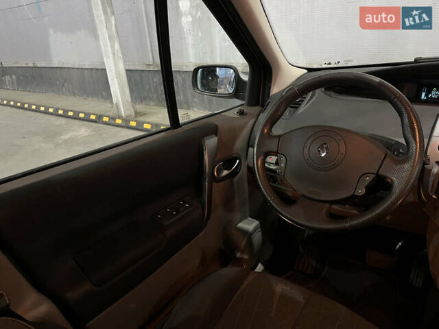 Серый Рено Сценик, объемом двигателя 2 л и пробегом 167 тыс. км за 5888 $, фото 39 на Automoto.ua