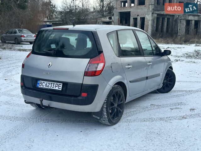 Сірий Рено Сценік, об'ємом двигуна 1.6 л та пробігом 300 тис. км за 3300 $, фото 3 на Automoto.ua