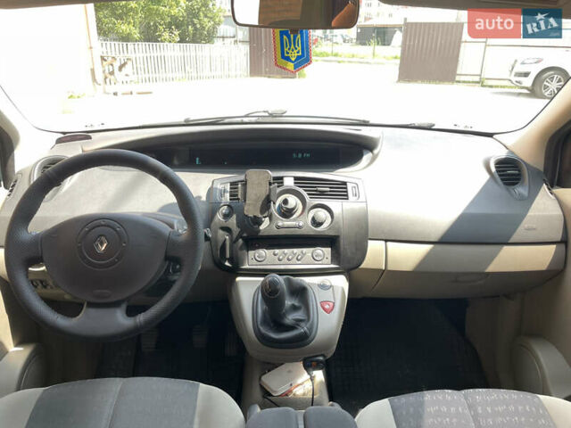 Рено Сценик 2005 в Виннице на Automoto.ua Серый Рено Сценик, объемом двигателя 1.6 л и пробегом 137 тыс. км за 5500 $, фото 8 на Automoto.ua