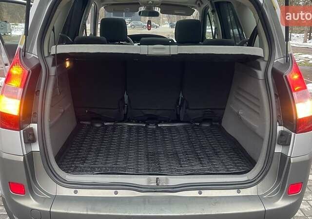 Сірий Рено Сценік, об'ємом двигуна 2 л та пробігом 95 тис. км за 4450 $, фото 81 на Automoto.ua