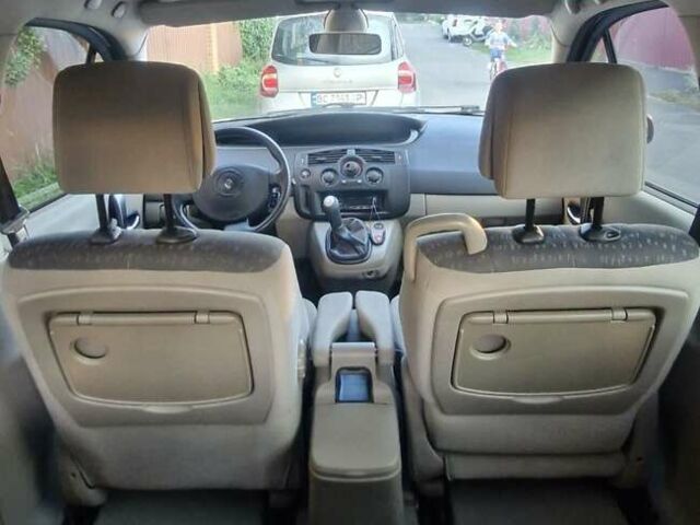 Серый Рено Сценик, объемом двигателя 1.6 л и пробегом 192 тыс. км за 4700 $, фото 17 на Automoto.ua