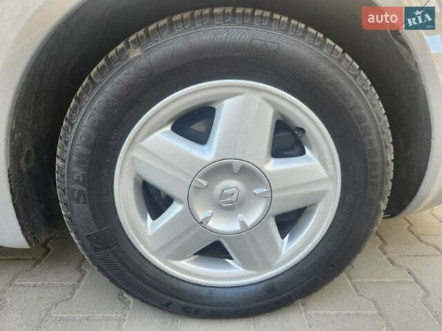 Серый Рено Сценик, объемом двигателя 1.6 л и пробегом 190 тыс. км за 4800 $, фото 33 на Automoto.ua