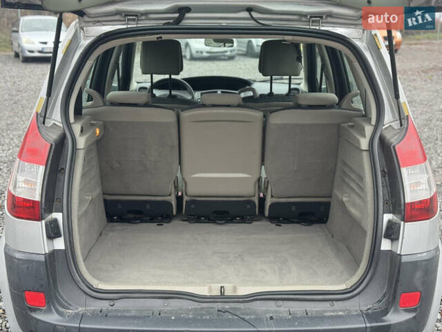 Серый Рено Сценик, объемом двигателя 1.6 л и пробегом 171 тыс. км за 4750 $, фото 14 на Automoto.ua