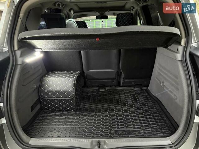 Сірий Рено Сценік, об'ємом двигуна 1.6 л та пробігом 280 тис. км за 5500 $, фото 26 на Automoto.ua