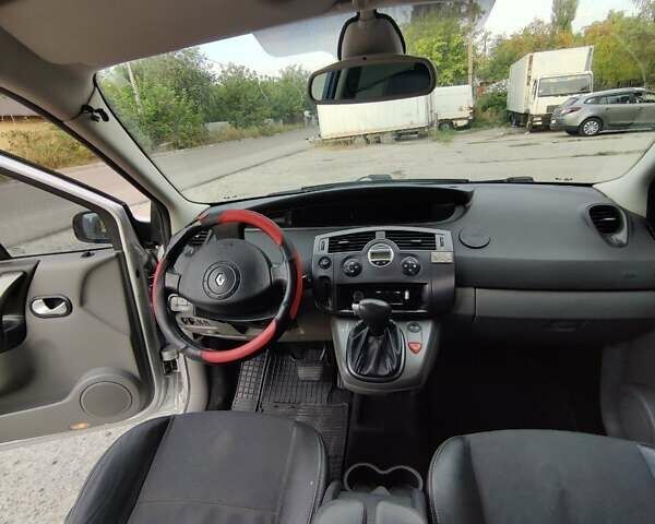 Сірий Рено Сценік, об'ємом двигуна 1.98 л та пробігом 257 тис. км за 5000 $, фото 17 на Automoto.ua