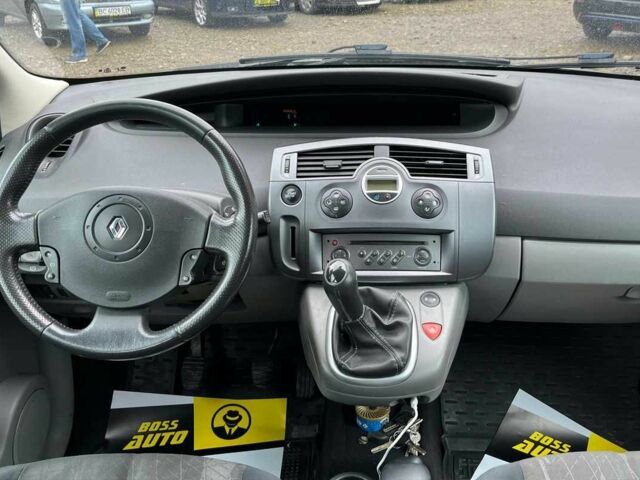 Серый Рено Сценик, объемом двигателя 1.6 л и пробегом 270 тыс. км за 4700 $, фото 29 на Automoto.ua