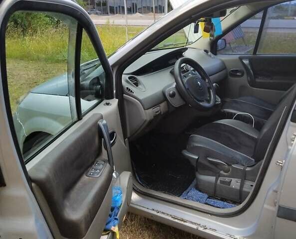 Серый Рено Сценик, объемом двигателя 1.6 л и пробегом 180 тыс. км за 3300 $, фото 5 на Automoto.ua