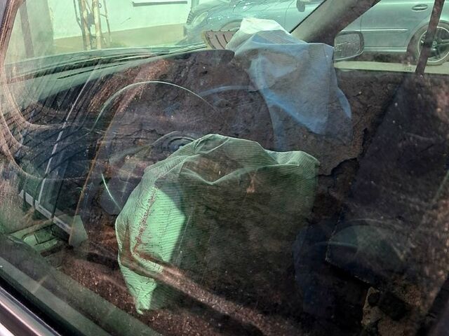 Серый Рено Сценик, объемом двигателя 1.5 л и пробегом 0 тыс. км за 1700 $, фото 4 на Automoto.ua