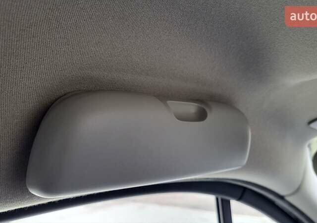 Серый Рено Сценик, объемом двигателя 1.6 л и пробегом 212 тыс. км за 5250 $, фото 30 на Automoto.ua