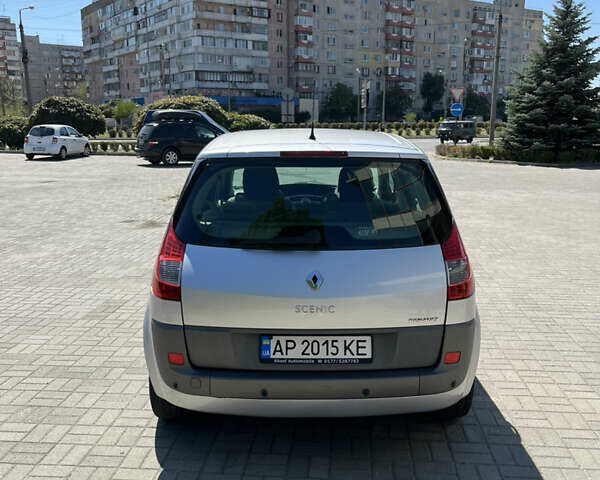 Серый Рено Сценик, объемом двигателя 2 л и пробегом 168 тыс. км за 5600 $, фото 4 на Automoto.ua