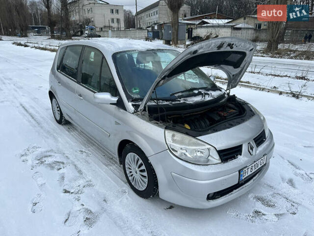 Серый Рено Сценик, объемом двигателя 1.6 л и пробегом 289 тыс. км за 4300 $, фото 17 на Automoto.ua