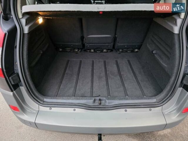 Серый Рено Сценик, объемом двигателя 1.6 л и пробегом 195 тыс. км за 5899 $, фото 43 на Automoto.ua