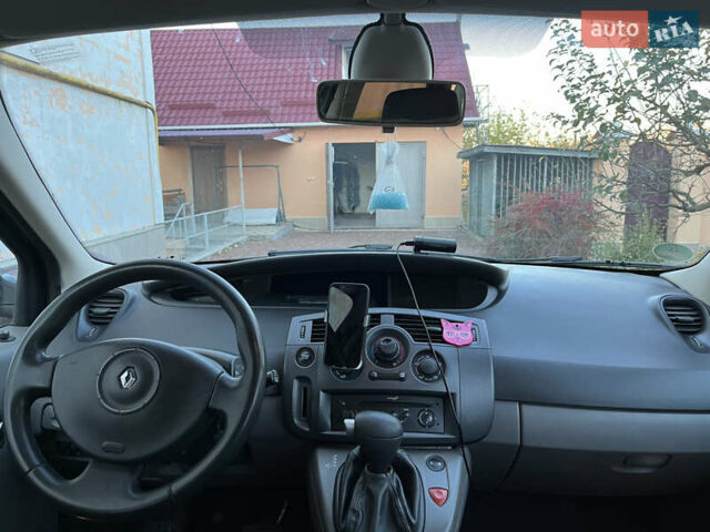 Рено Сценік 2006 у Хмельницькому на Automoto.ua Сірий Рено Сценік, об'ємом двигуна 2 л та пробігом 236 тис. км за 5800 $, фото 10 на Automoto.ua