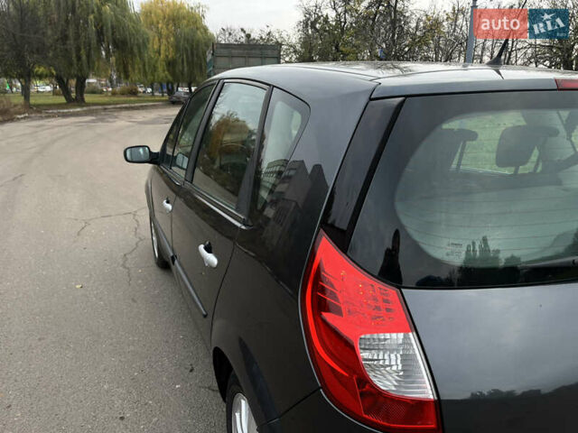 Рено Сценик 2006 в Сумах на Automoto.ua Серый Рено Сценик, объемом двигателя 1.6 л и пробегом 122 тыс. км за 6199 $, фото 9 на Automoto.ua