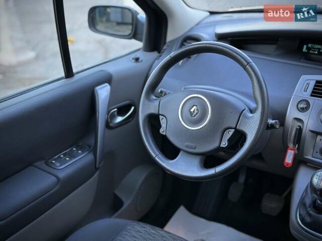 Сірий Рено Сценік, об'ємом двигуна 1.6 л та пробігом 240 тис. км за 6800 $, фото 17 на Automoto.ua